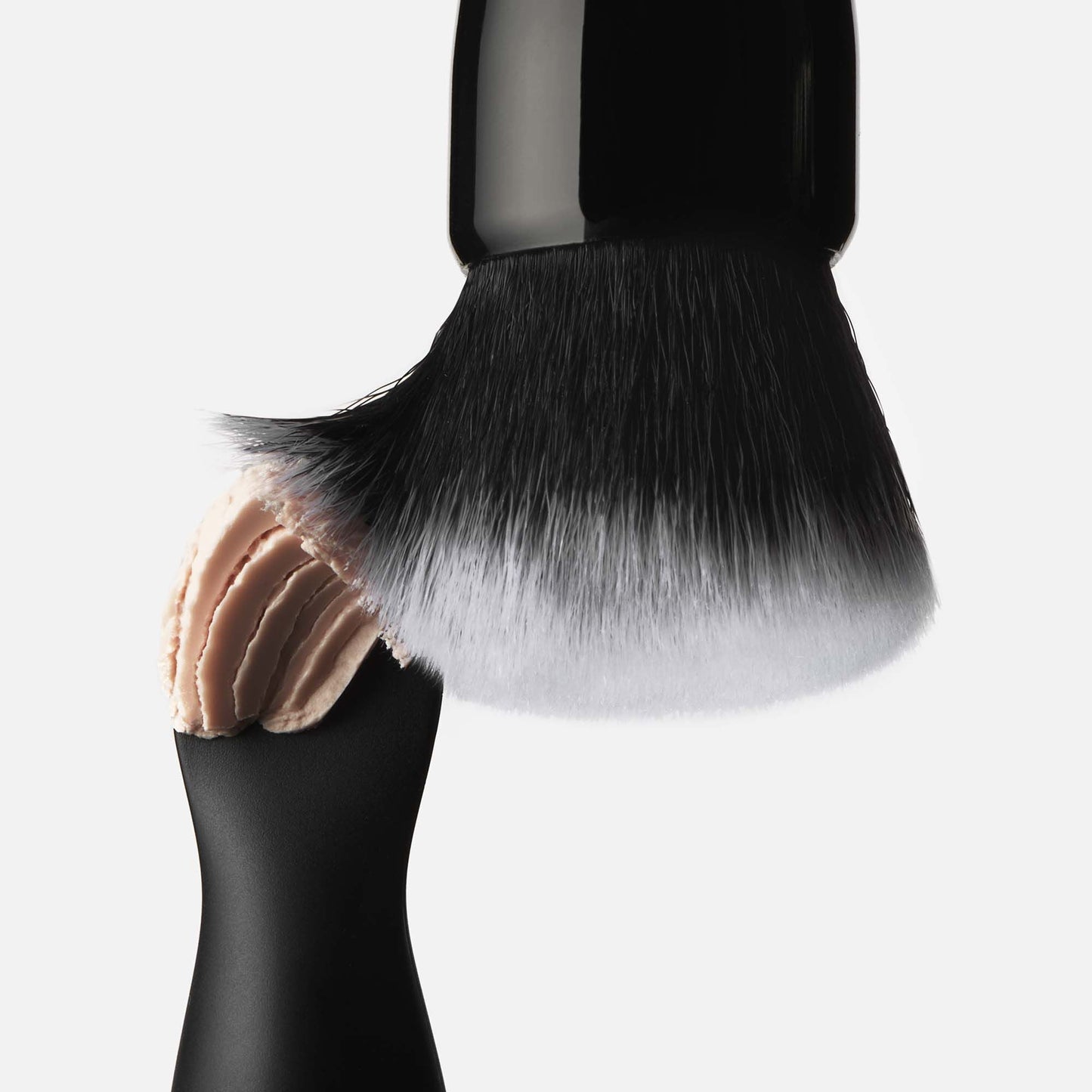 putty-primer-brush-and-applicator-q1 040523_SL_PuttyApplicator_0025_FINAL_RGB_IGF.jpg