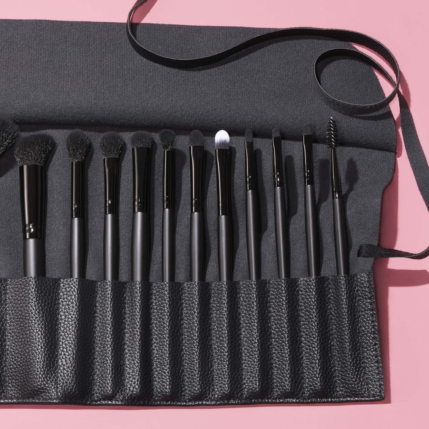 17-piece-ultimate-makeup-brush-set-and-travel-roll-s5 042423_UltBrushSet_V2_Main-2_IGF_carousel2.jpg