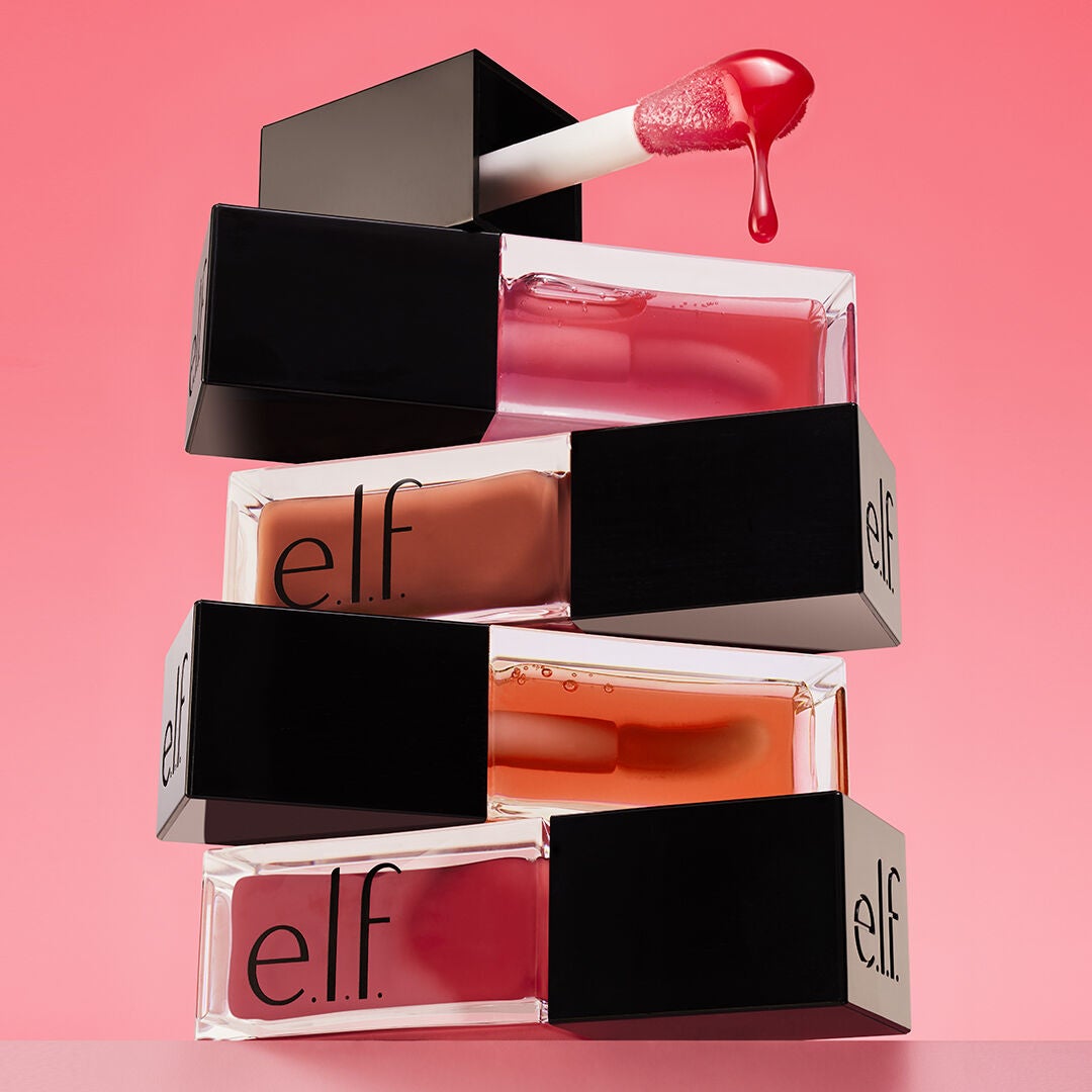 glow-reviver-lip-oil-g8 053023_SL_GlowRev_Fam_FOCUSSTACK-2RGB_IGF_a02f77a9-bf07-4a60-8c73-7b207cf9f12d.jpg