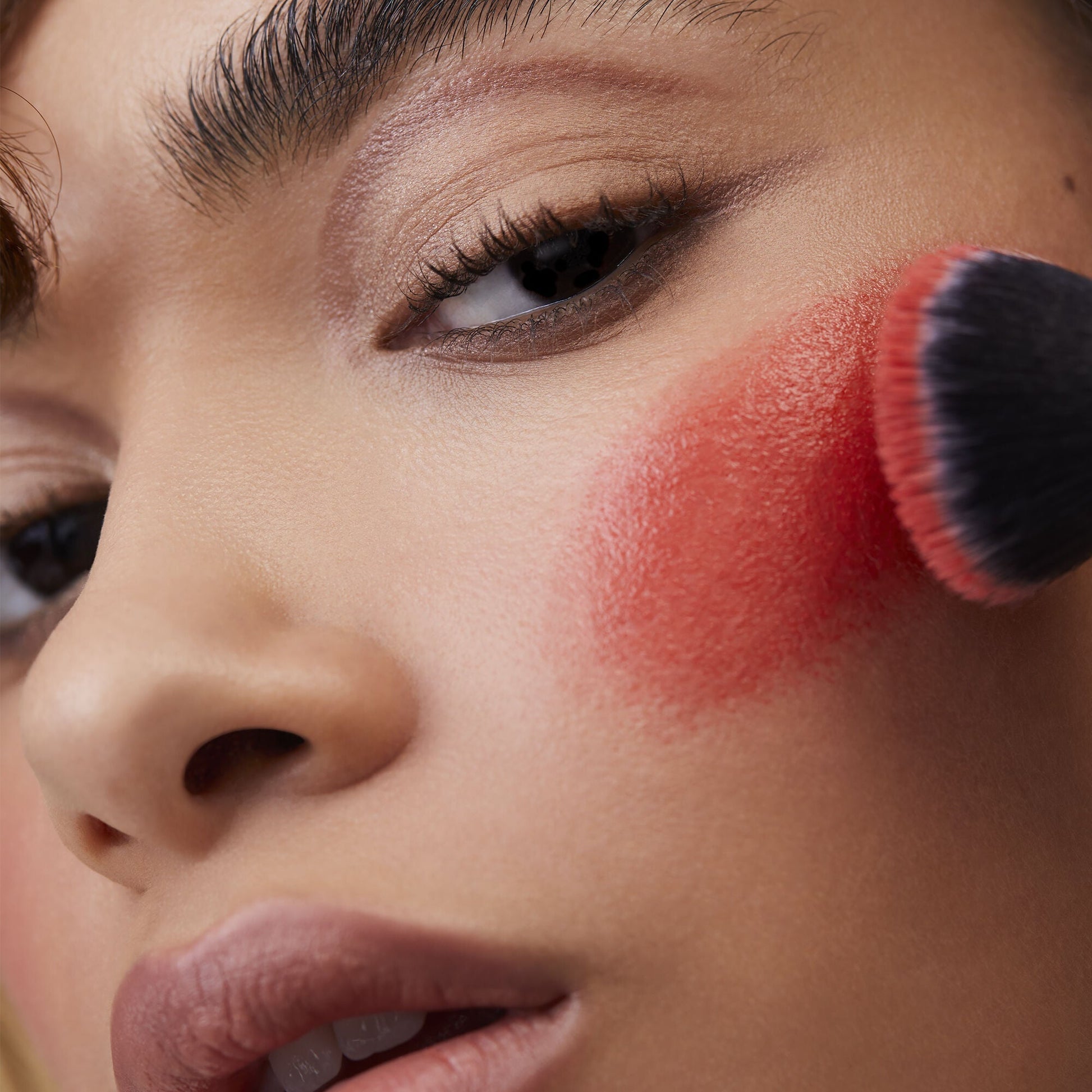 putty-blush-brush-y7 08112020_Alyssa_PuttyPrimerTrio-0241_IGF.jpg