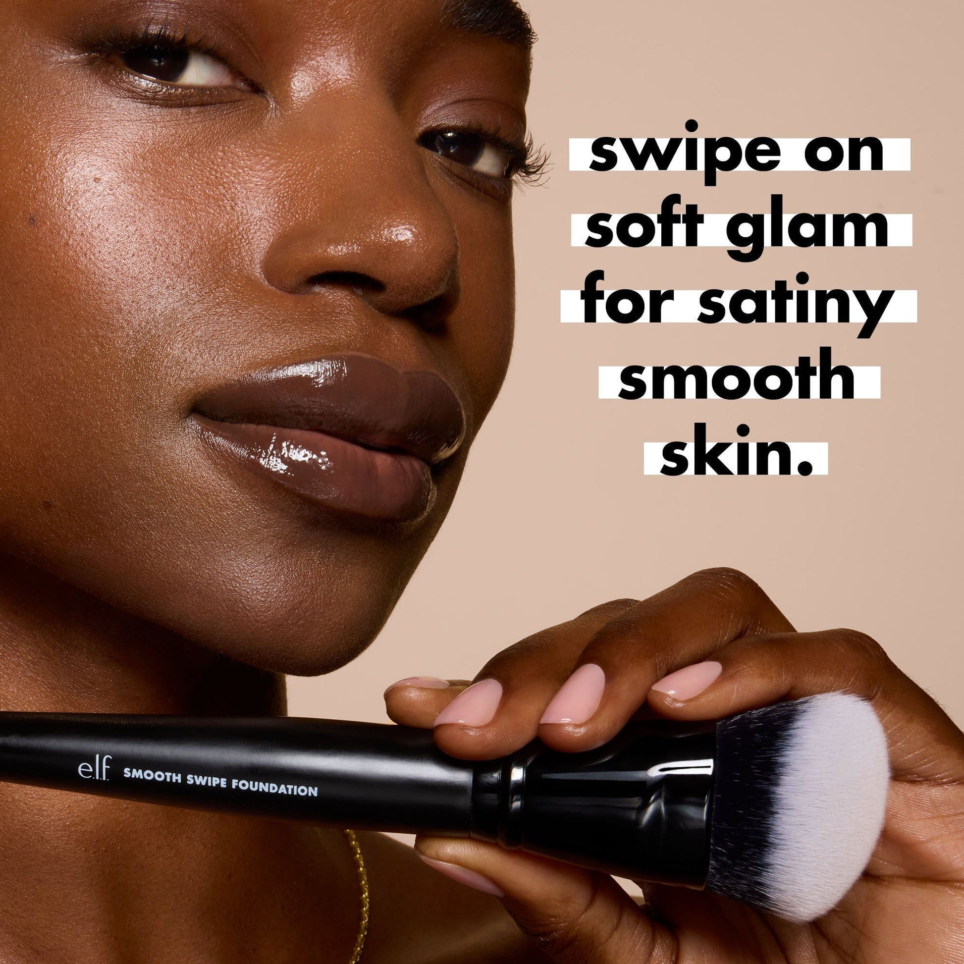 smooth-swipe-foundation-brush-g7 0925_EDUCATION_SMOOTHSWIPEFOUNDATIONBRUSH_PAIRING_20FOUNDATION_20_20BRUSH_20OPTION2.jpg