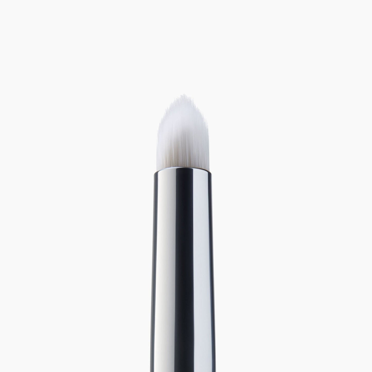 precision-smudge-brush-o0 85311_PrecisionSmudgeBrush_Macro_V2.jpg