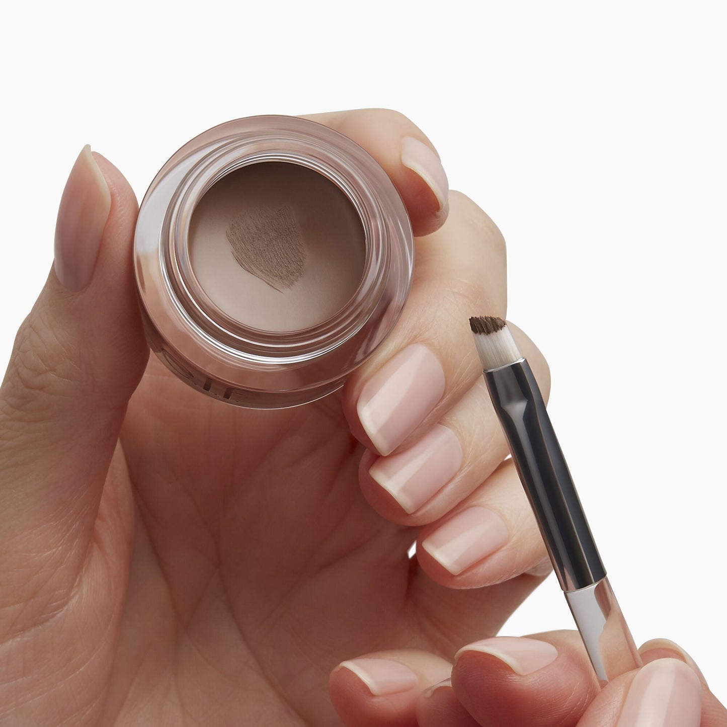 precision-dual-sided-eyebrow-brush-d2 85315_PrecisionDualSidedEyebrowBrush_Model.jpg