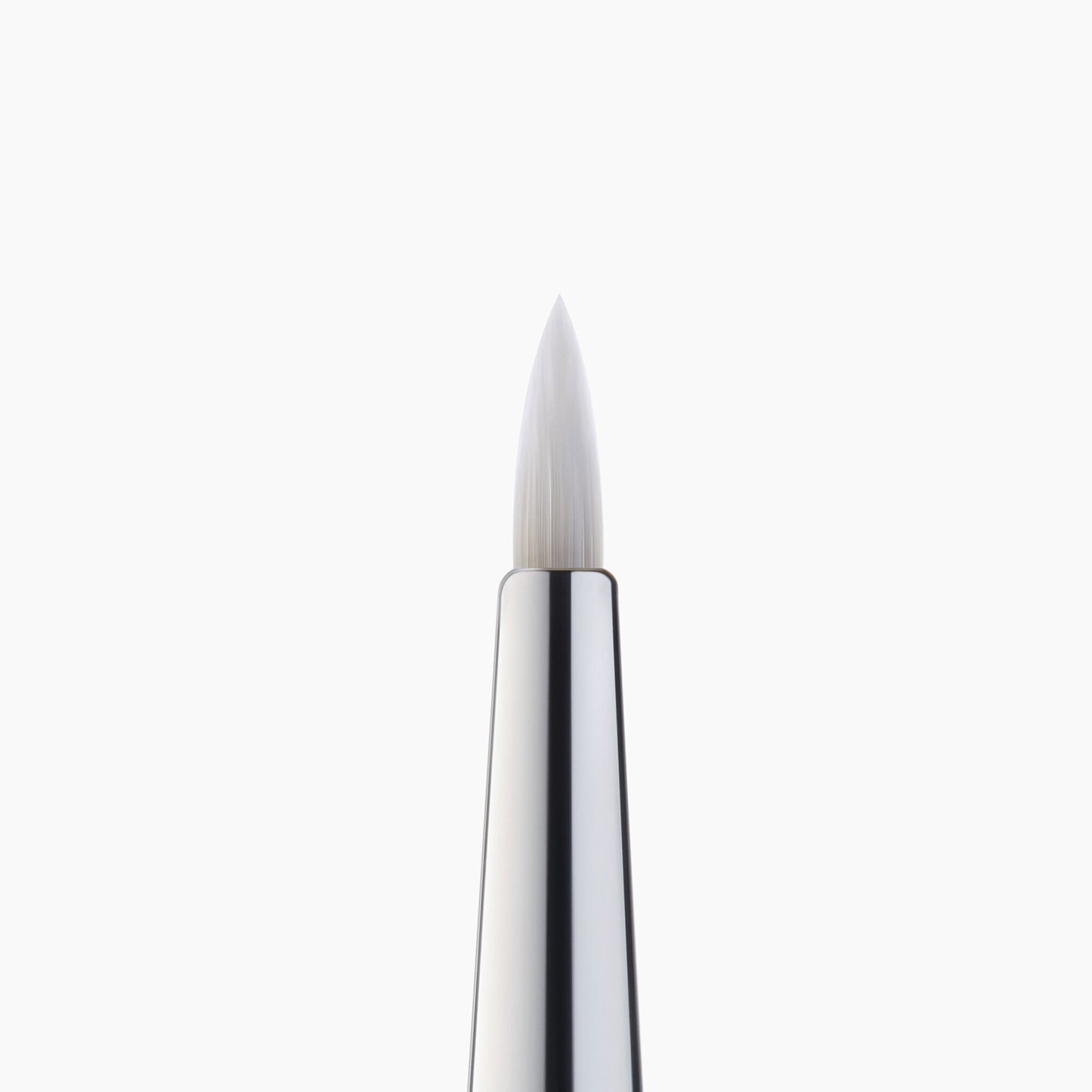 precision-dual-sided-eyebrow-brush-d2 85315_PrecisionEyelinerBrush_Macro_V2.jpg