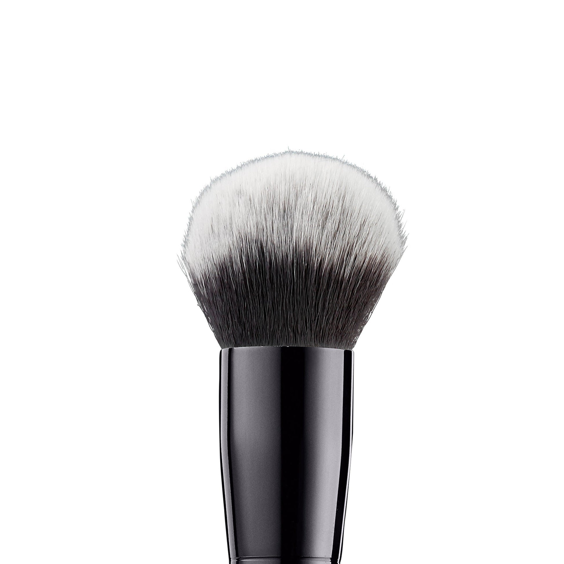 buffing-foundation-brush-p0 BRFAC_84039_Macro_C.jpg