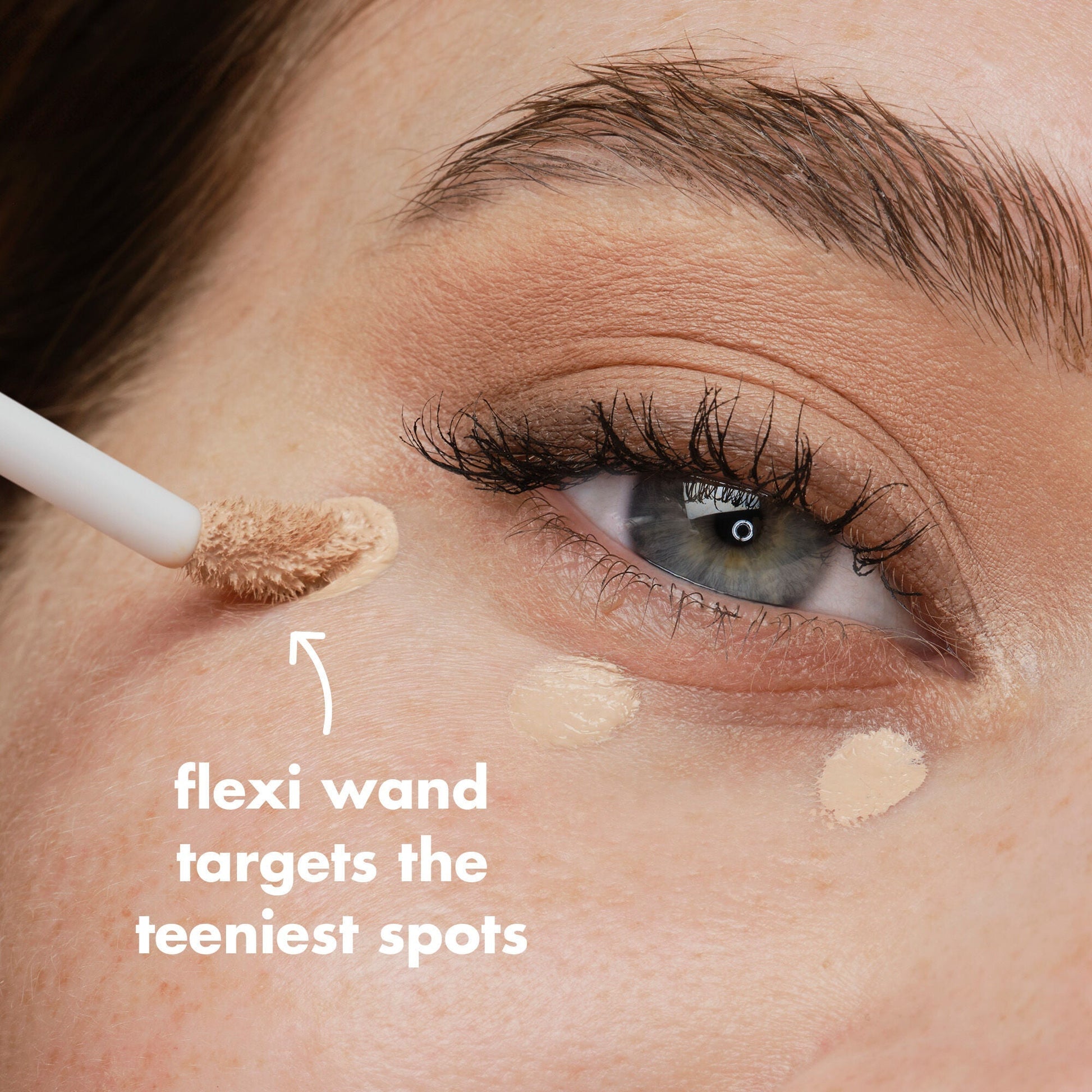 soft-glam-satin-concealer-j7 SP26_EDUCATION_SOFTGLAM_CONCEALER_APPLICATOR_bd5671e5-6b17-451a-b06e-2a5ddadba8cf.jpg